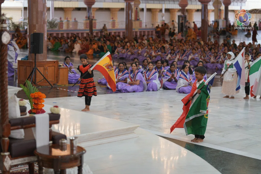 Peregrinación a Prashanti de los devotos de los países de la Zona 6 del Consejo Global Sri Sathya Sai | Día 1 | 28 de julio de 2025