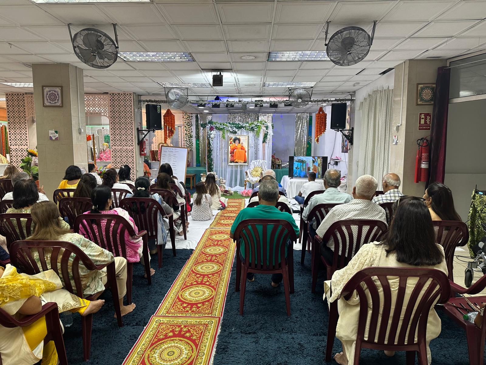 Celebraciones del Centenario de Bhagavan en España | Tenerife Sur